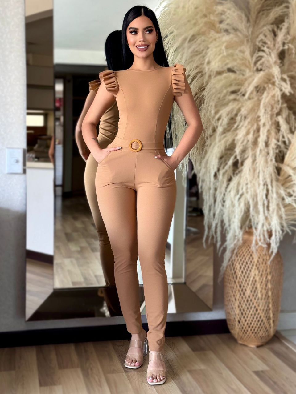👗 Enterizo Escotado para Mujer – Look Sofisticado y Atractivo en Colombia