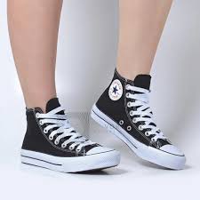 Bota Converse Clásica Negra Unisex – Estilo y Comodidad Todo el Día