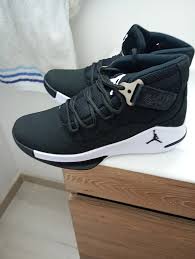 “Jordan 11 Unisex – Estilo Legendario y Comodidad Todo el Día”
